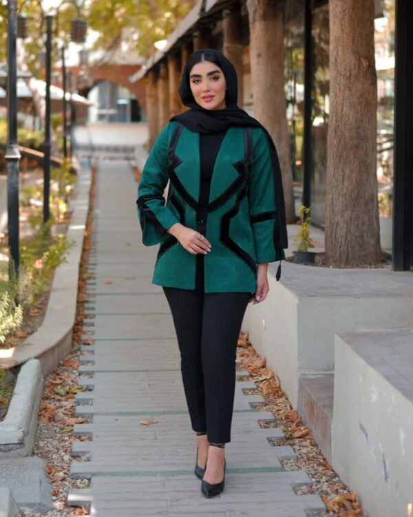 کت یقه انگلیسی زنانه
